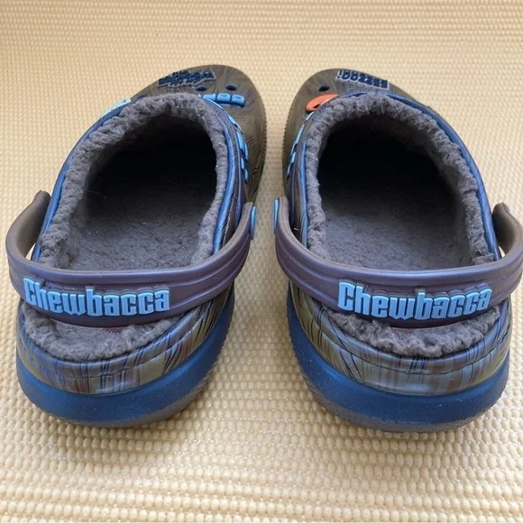 Star Wars™ x Crocs Classic Lined Chewbacca Clog - Brown - J-6 Child (11 inches ) - Picture 6 of 8